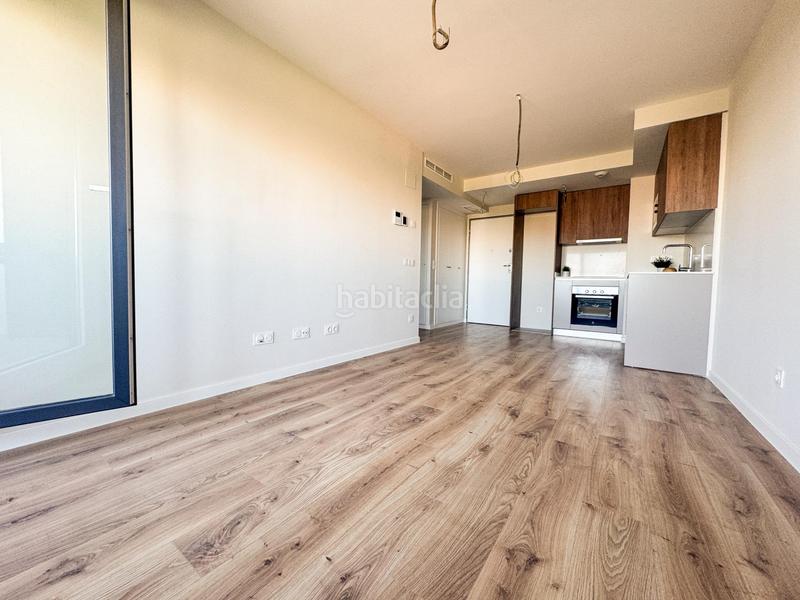 Foto 356bacc0-8b95-4f69-b3f2-be04029e7e37. Alquiler piso  de obra nueva en patraix en Sant Isidre Valencia