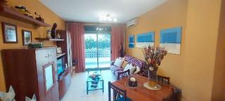 Apartamento  Via augusta. descubre tu nuevo hogar en el corazn de hospitalet del infant!