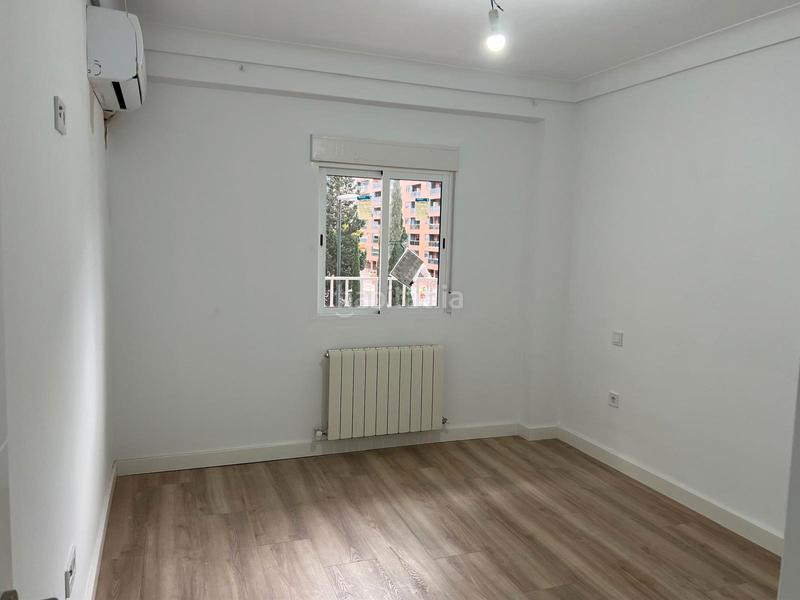 Foto 95227bac-65f9-47a1-b714-817248450fdc. Pis amb calefacció a Avenida Cataluña Zaragoza