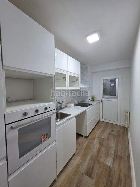 Foto b640b951-1fad-4840-ba59-05faf9bd3a22. Pis amb calefacció a Avenida Cataluña Zaragoza