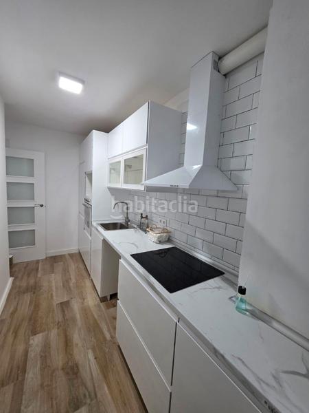 Foto fa05b48c-2f12-4f58-9f92-a6bf284793bb. Pis amb calefacció a Avenida Cataluña Zaragoza