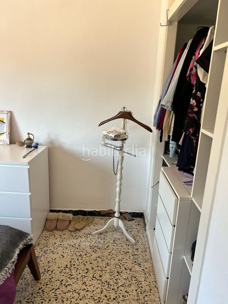Foto 17a772fa-0105-41cd-96d7-e08baafbcf24. Pis amb xemeneia a Passeig Marítim Miami Platja
