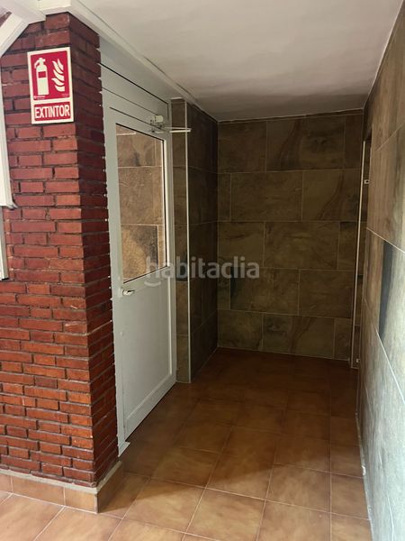 Foto 675d7136-b6c1-4705-b5dc-d2d3443a0c03. Pis amb xemeneia a Passeig Marítim Miami Platja