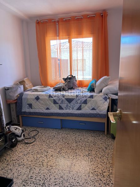 Foto 78790fa1-bd25-4276-a9d4-97e02b466d30. Pis amb xemeneia a Passeig Marítim Miami Platja