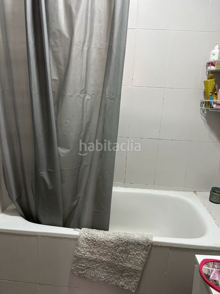 Foto b38c0903-a817-4c76-b829-d7ba3feda7d8. Pis amb xemeneia a Passeig Marítim Miami Platja