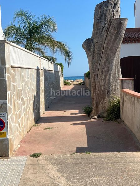 Foto 3540925e-7886-4751-a0af-00bd79671379. Pis amb xemeneia a Platja de Mont-roig Mont-roig del Camp