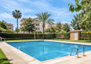 Apartament  Via augusta. Apartamento con gran terraza y piscina en una de las mejores zon
