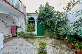 Bauernhof in Zafra. Edificio histórico con potencial singular frente a plaza grande,