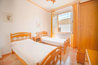 Casa a Playa Cruz del Mar. Edificio tradicional con 8 apartamentos a 5 minutos del mar  pro