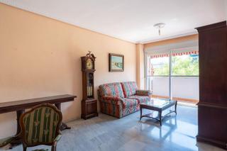 Appartement à Triana Oeste. Tu nuevo hogar en triana luz, espacio y personalidad en uno de l