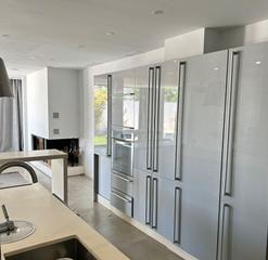 Casa aparellada a Palomares del Río. Diseño, luz y confort en palomares del río tu hogar contemporáne