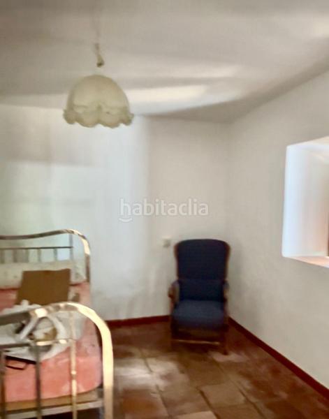 Foto 1660571d-44cb-4843-aba1-e3fd7305c1f7. Masia amb aparcament a Alanís