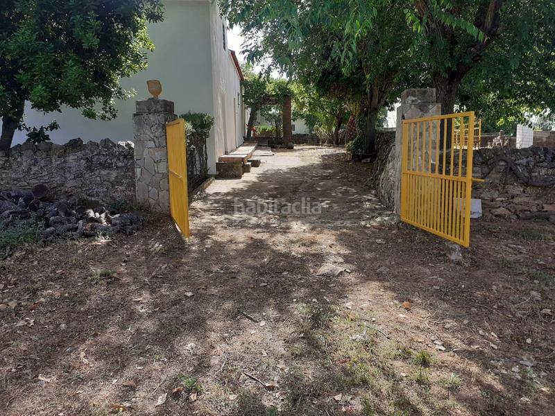 Foto 454b5571-8638-498c-8474-ffdb6631bf43. Masia amb aparcament a Alanís