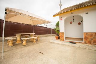 Xalet a Hinojos. Vive la naturaleza todo el año  casa con parcela en hinojos, a u