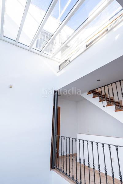 Foto a4931ec1-93b7-4044-b606-43476cb5eb03. Casa  de pueblo 103 m 2 dormitorios estudio en Gelves