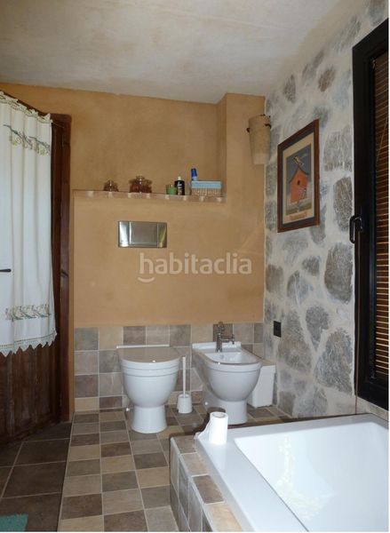 Foto be7e2d03-fbbc-4e6b-8f49-c3370f42a291. Casa amb aparcament a Calera de León