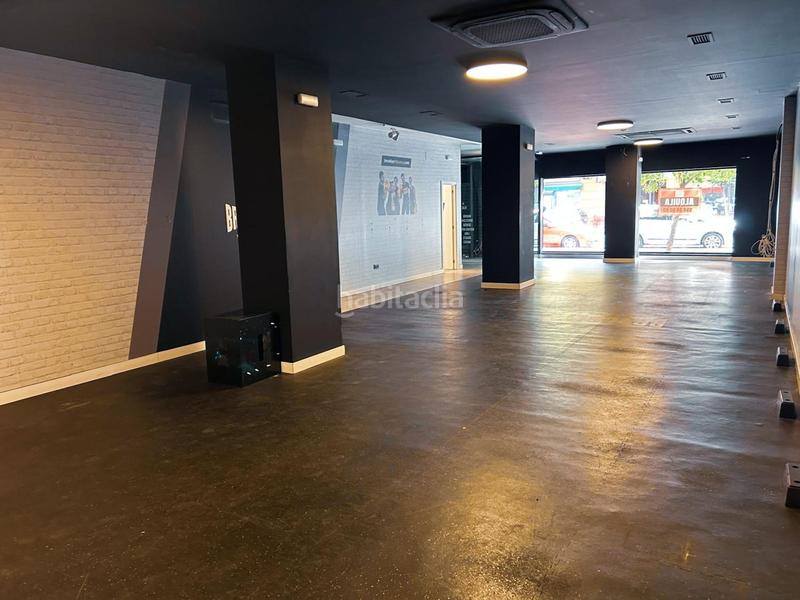 Foto c3b5aeea-62a1-4462-9872-befe30ff230f. Rent business premise in Triana Oeste Sevilla