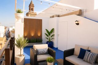 Dúplex a San Julián. Inversión con licencia turística en pleno centro histórico de se