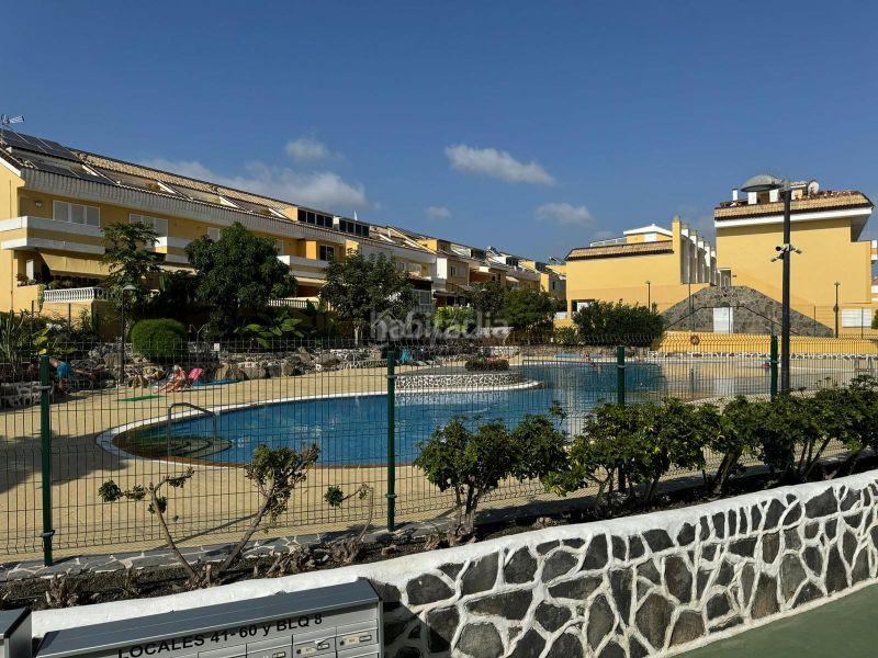 Foto 21475cfc-4c60-4843-b2e1-261faea52ccc. Casa adosada en Playa de las Américas Arona