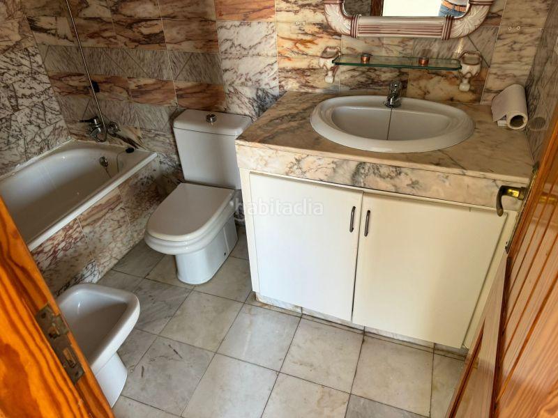 Foto 2fa3dbd9-b164-4462-bced-03c6c9a50387. Casa adossada a Playa de las Américas Arona