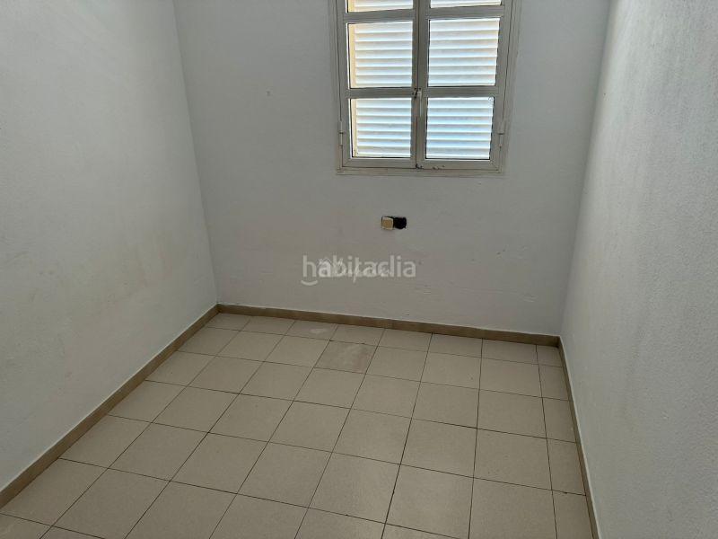 Foto d31c389a-675a-4c8a-8f59-630a417d69a5. Casa adossada a Playa de las Américas Arona