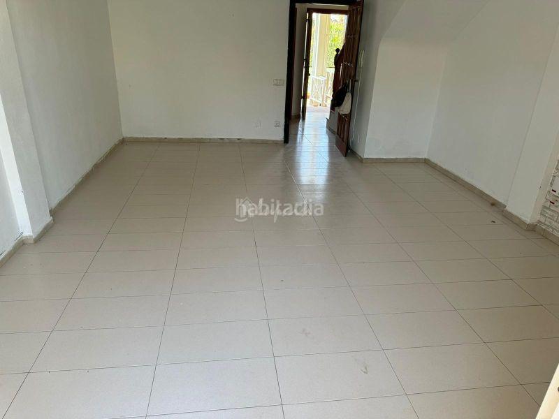 Foto e6e76789-eb5a-4d7e-9496-cf5ed439a397. Casa adossada a Playa de las Américas Arona