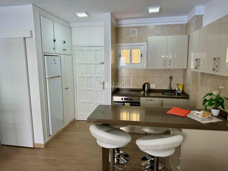 Foto 42bcad5f-74d5-4d71-951c-19f40b2e22bc. Apartamento en Los Cristianos Arona