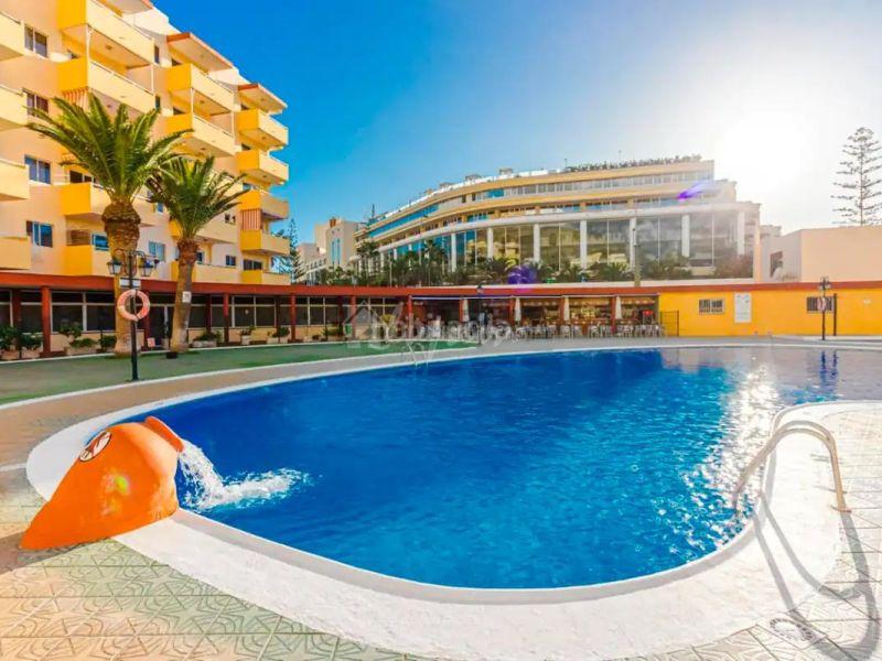 Foto 95f6c944-1c1b-4ec9-b577-10f2edc0533a. Apartamento en Los Cristianos Arona