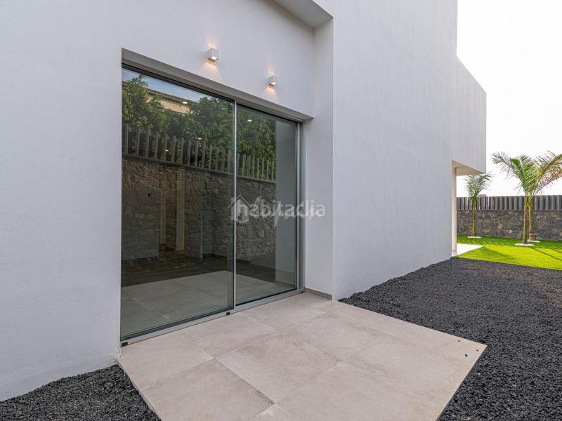 Foto e8ad0392-5dd8-4503-8486-dc20df8bcf23. Casa en Callao Salvaje - Playa Paraíso Adeje