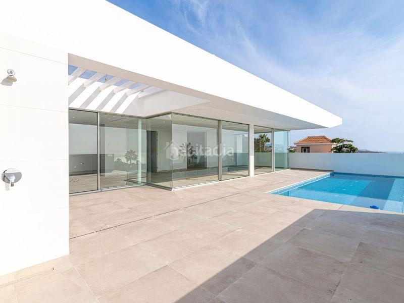 Foto ec970523-c96c-45ef-a8e6-4deb3c541a7b. Casa en Callao Salvaje - Playa Paraíso Adeje