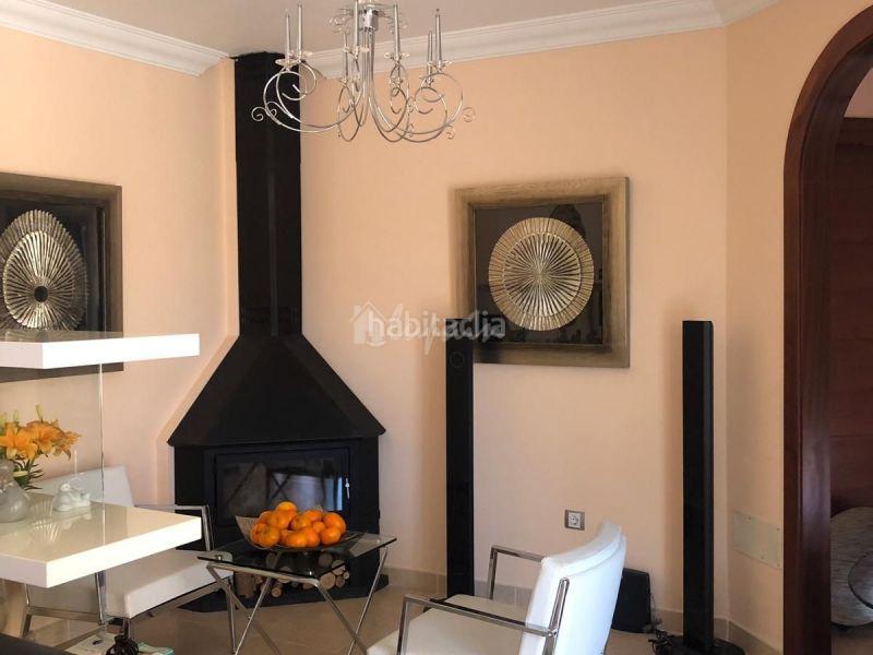 Foto b72c1a32-5488-4131-beb2-eb3c1b0c66fb. Maison jumelée dans Los Cristianos Arona