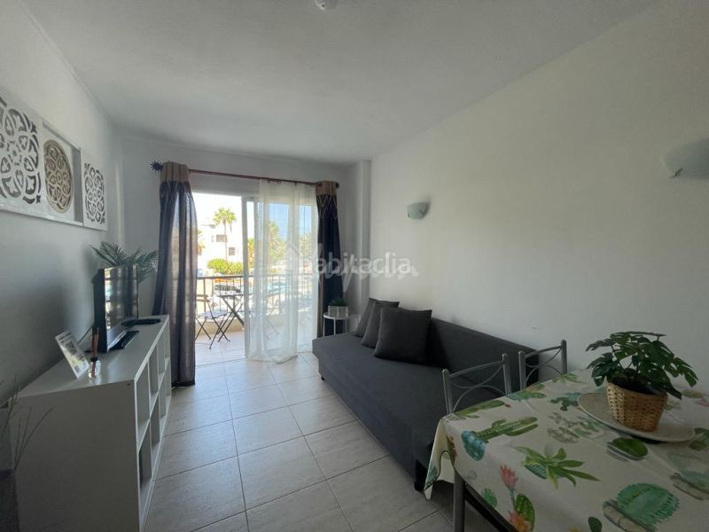 Foto 637e7a64-d393-4fba-9366-af64f14984db. Apartamento en Playa de las Américas Arona