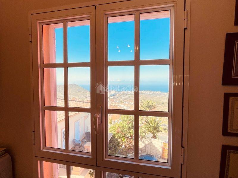 Foto b72c63d2-fcaa-4bc7-81aa-c7f448d604e4. Maison dans Chayofa Arona