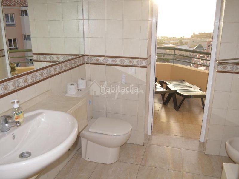 Foto e15e932c-33da-49d5-a0ba-2f9c7cae4362. Apartment in Playa Fañabé Alto Adeje