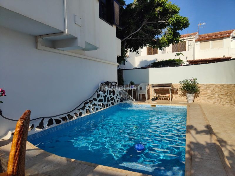 Foto cbbae732-3dfd-4cb3-9e7f-498901e03b64. Casa a Costa del Silencio Arona