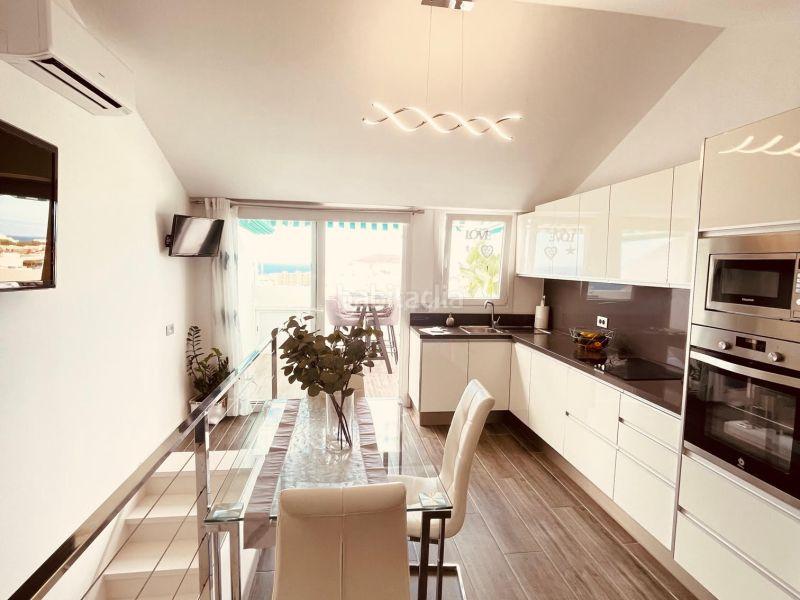 Foto d1b5f50a-eb66-4d13-91ef-b664bef272e6. Apartamento en Los Cristianos Arona