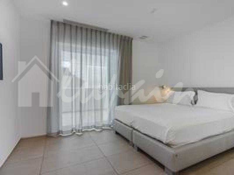Foto 251f7807-aef5-49ad-b869-b420ae3c080c. Apartamento en Playa Fañabé Alto Adeje