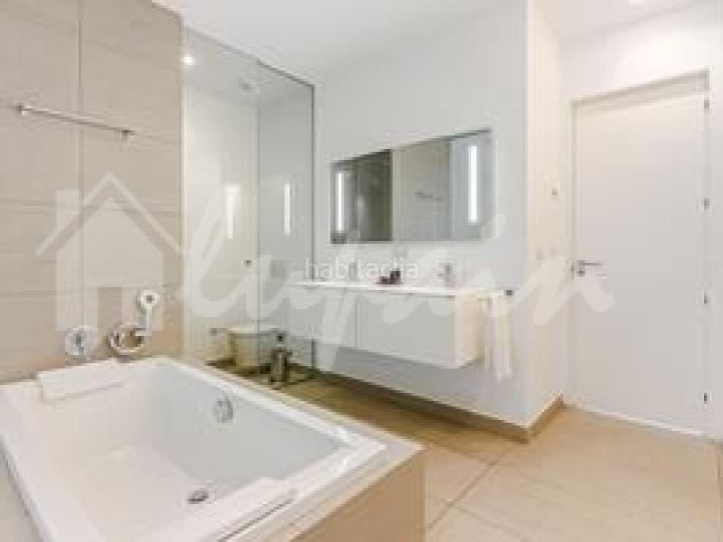 Foto 9e7dc14a-c1fa-417c-8a3e-7aacda8b581e. Apartamento en Playa Fañabé Alto Adeje