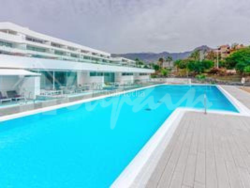 Foto c2ba61eb-af9a-4feb-bf1f-1b19607f06c3. Apartamento en Playa Fañabé Alto Adeje