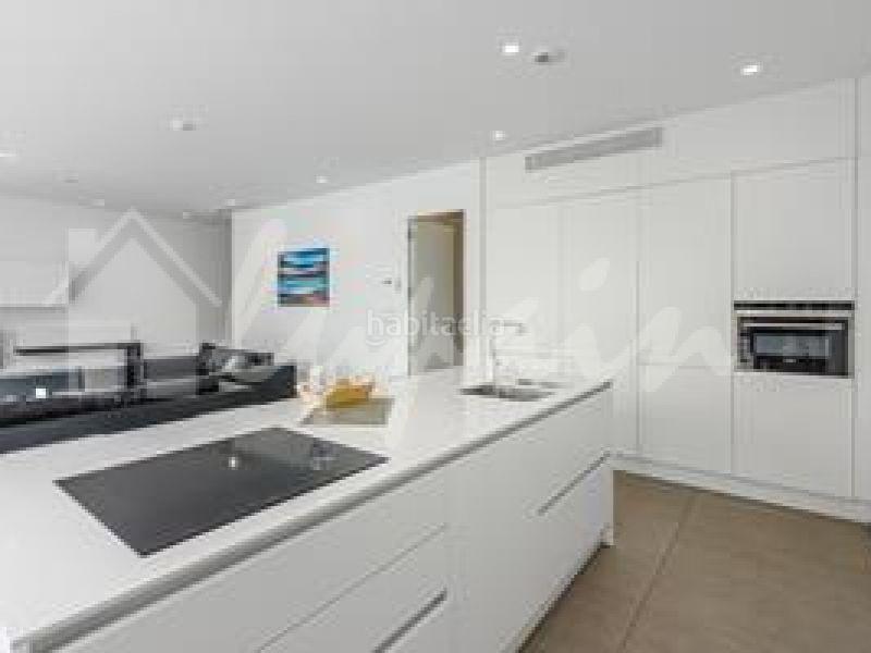 Foto c7d42920-7d5e-4665-bd0c-cfbac420c6f9. Apartamento en Playa Fañabé Alto Adeje