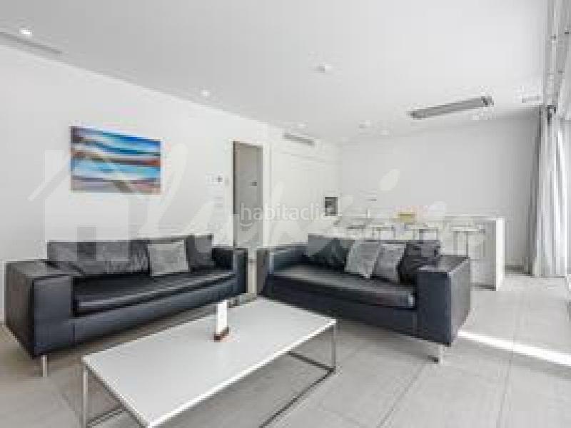 Foto d1d5e029-8083-4f2c-88c7-5152aea6bf44. Apartamento en Playa Fañabé Alto Adeje
