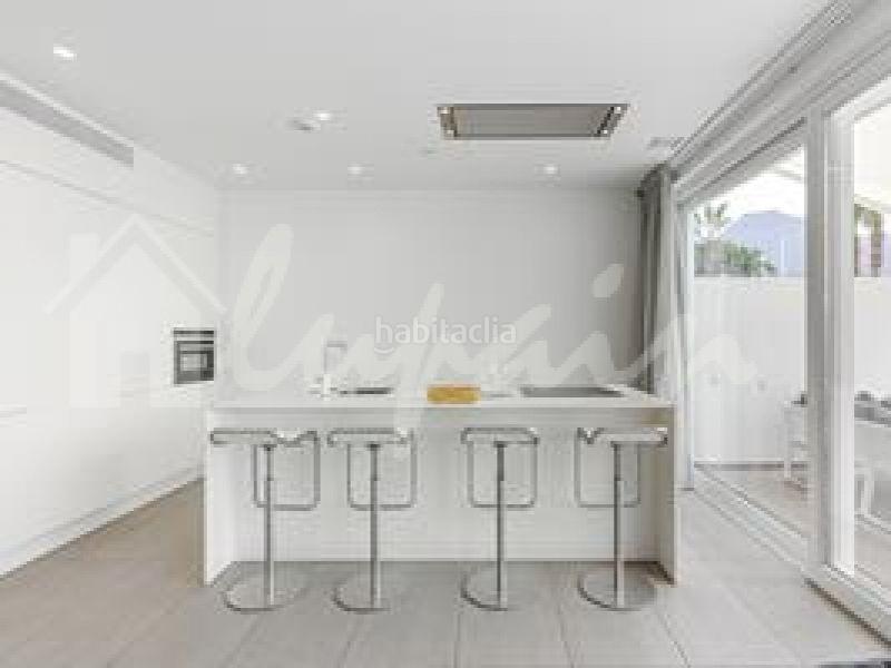 Foto f044d512-4f8d-4813-96df-25f717a5d4fb. Apartamento en Playa Fañabé Alto Adeje