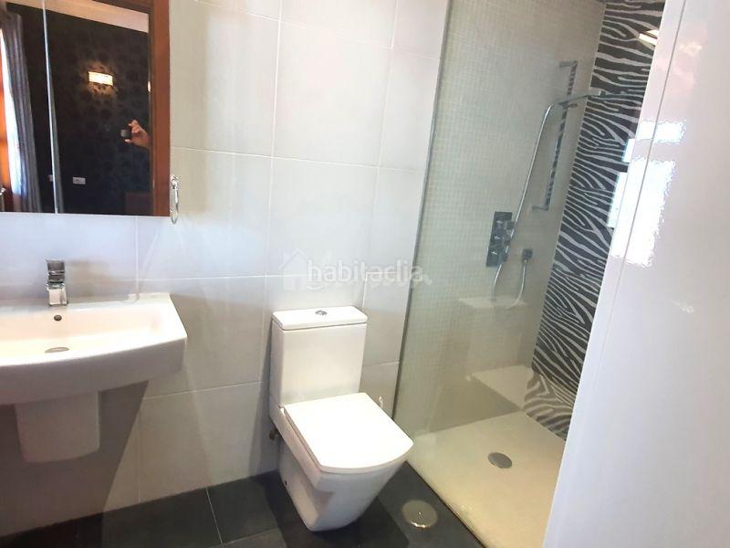 Foto c8f542c2-a46b-4b88-9134-682a20762854. House in Acantilados de Los Gigantes Santiago del Teide