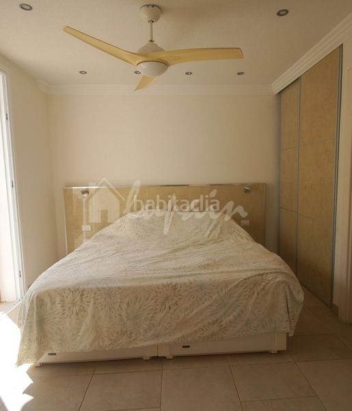 Foto 7a29f3ab-d6ff-4f7e-897a-7944df86021c. Apartament a Playa de las Américas Arona