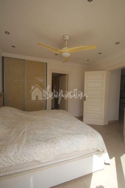 Foto fcf3d2ac-fcf3-46e8-8ce3-f0f8741fa2ce. Apartament a Playa de las Américas Arona