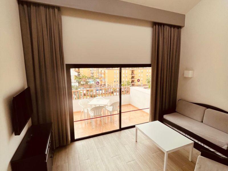 Foto bfcc71a7-4fa4-4555-b152-3366f78d0136. Apartamento en Los Cristianos Arona