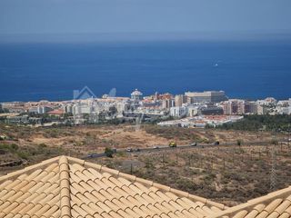 Semi detached house in Chayofa