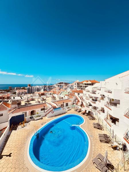 Foto cf7a536d-0f64-4f8e-9b7b-2326d2e1d4c1. Ático en Los Cristianos Arona