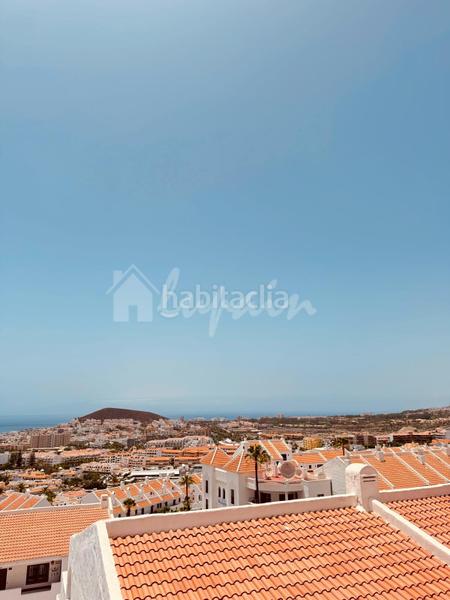 Foto 3a9b9978-8d4a-4d07-8d18-fd0879af0376. Apartamento en Los Cristianos Arona