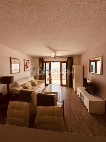 Foto a96df5c5-eaf6-4764-94a9-1ee08c274e3b. Apartamento en Los Cristianos Arona